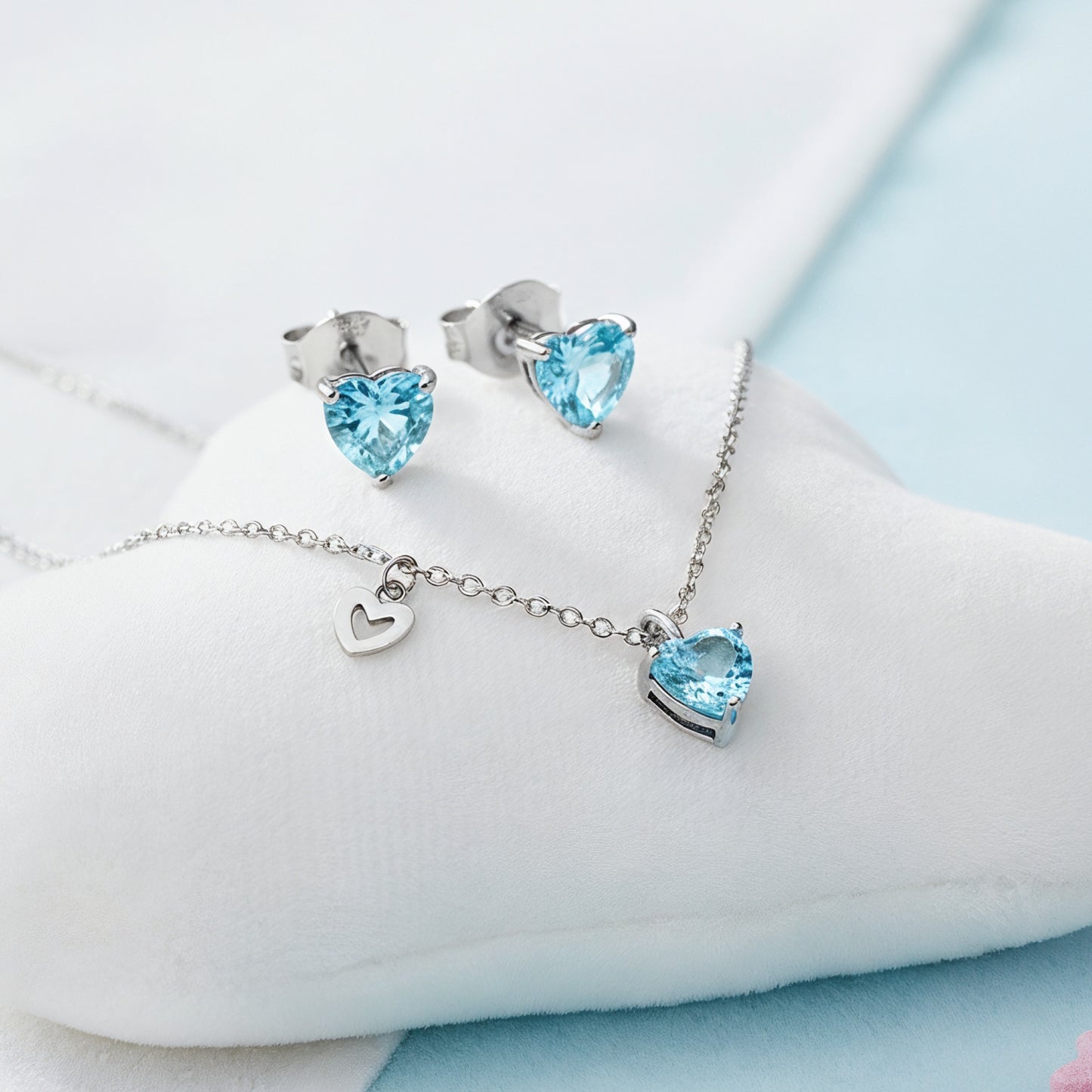 Kinder Ohrstecker Edelstahl Herz aus Zirkoniastein blau